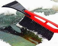 Щетка скребок для машины SNOW BRUSH A031-001 (дропшиппинг)