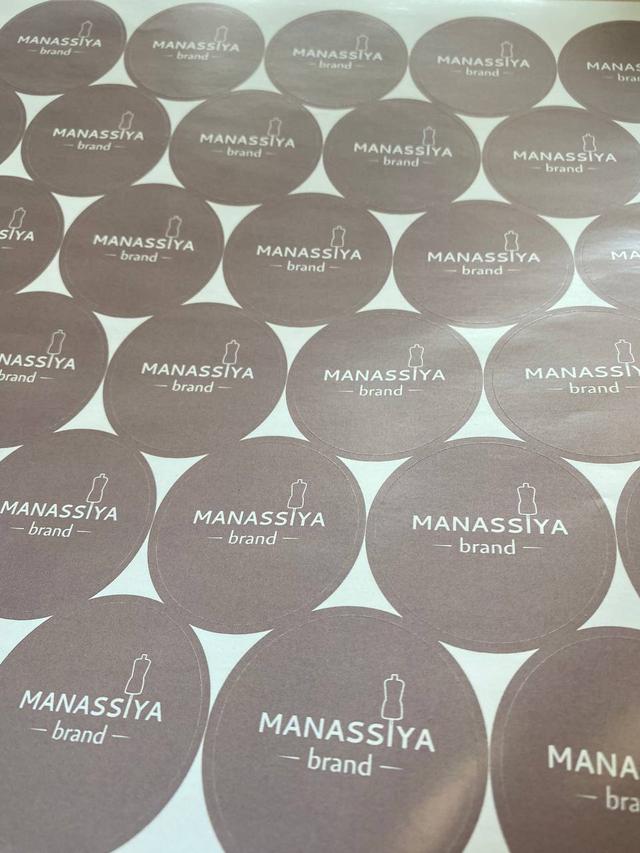 Друк наклейок, етикеток, стікерів на самоклейці