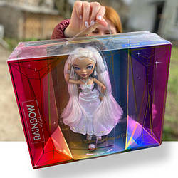 УЦІНКА (Примʼята коробка) Колекційна лялька Rainbow High Holiday Edition 2022 Роксі Гранд 582687