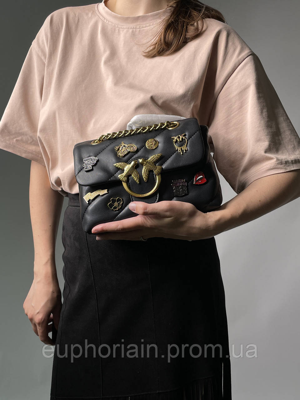 Женская сумочка, клатч отличное качество Pinko Black Quilted Leather Love Mini Puff Pins 22 х 15 х 9 см - фото 1 - id-p2077814151