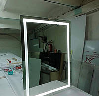 Зеркало с LED подсветкой в ванную комнату 533х683 мм