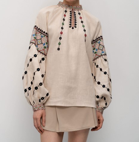 Блуза вишиванка жіноча, бежевого кольору з вишивкою, рукава довгі розміри S, M, L