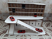 Дитяче самозбірне паркування з гаражами для машинок, дерев'яний паркінг з треком та майданчиком для вертольота Код/Артикул 52 39