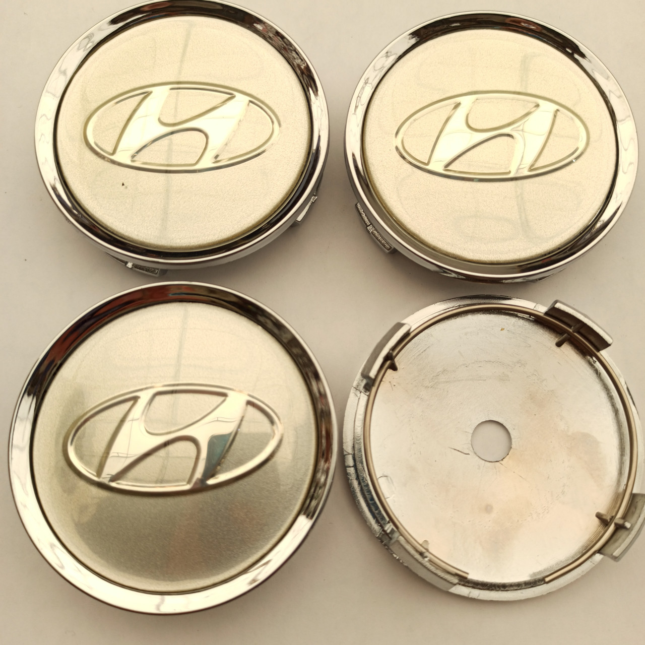Ковпачки в диски Hyundai 70-74 мм