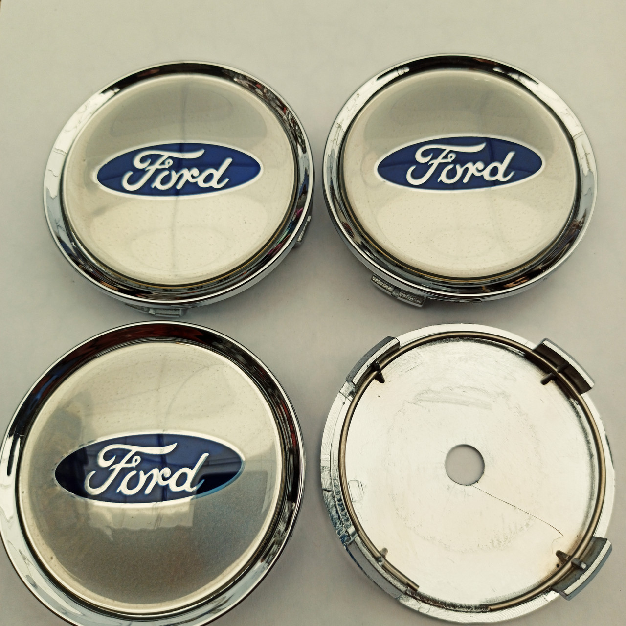 Ковпачки в диски Ford 70-74 мм