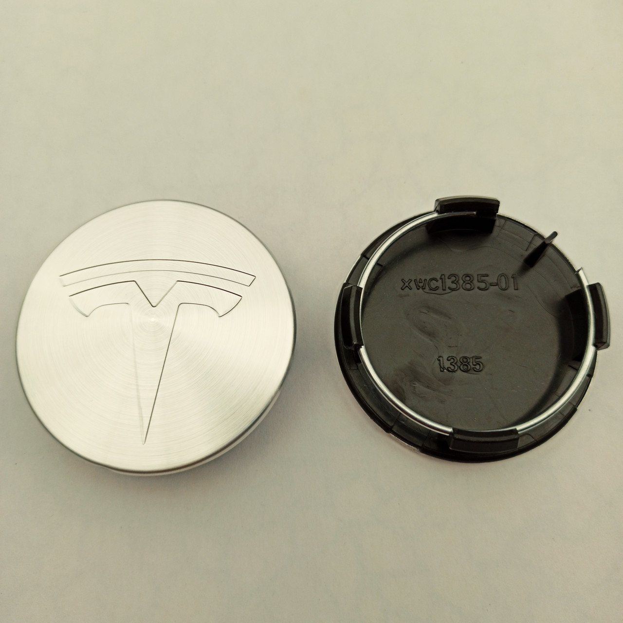 Ковпачок у диск Tesla 50-57 мм сірий