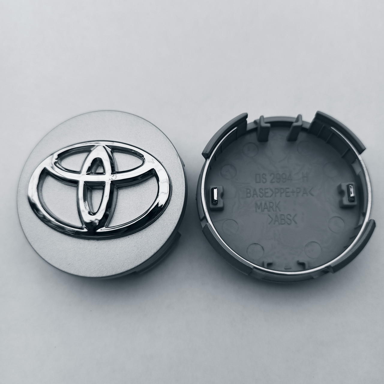 Ковпачок у диск Toyota 60*62 мм