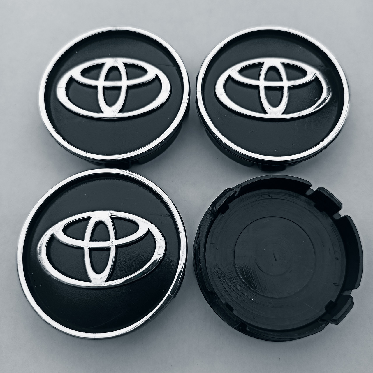 Ковпачки в диски Toyota 55*60 мм чорні