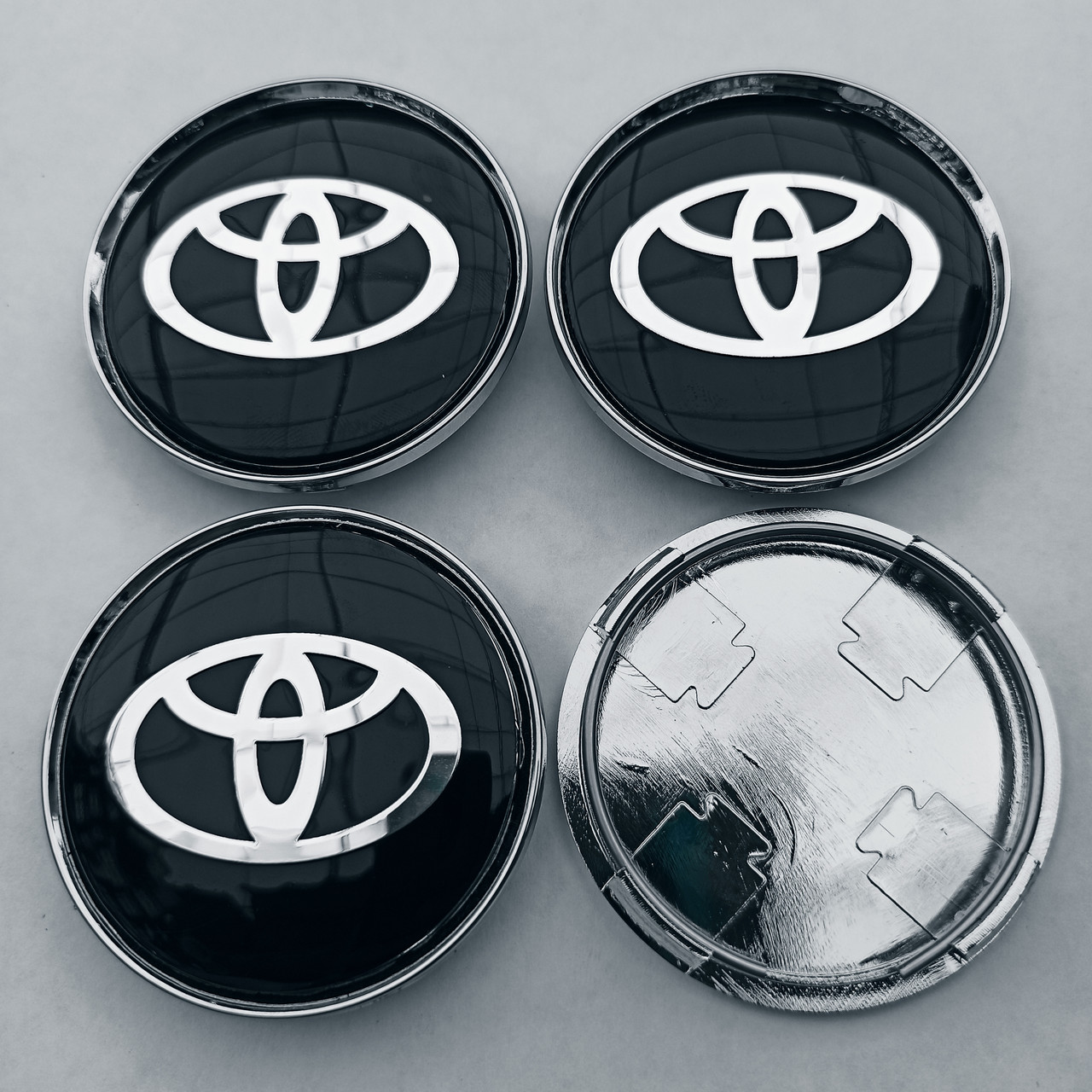 Ковпачки в диски Toyota 58*63 мм чорні
