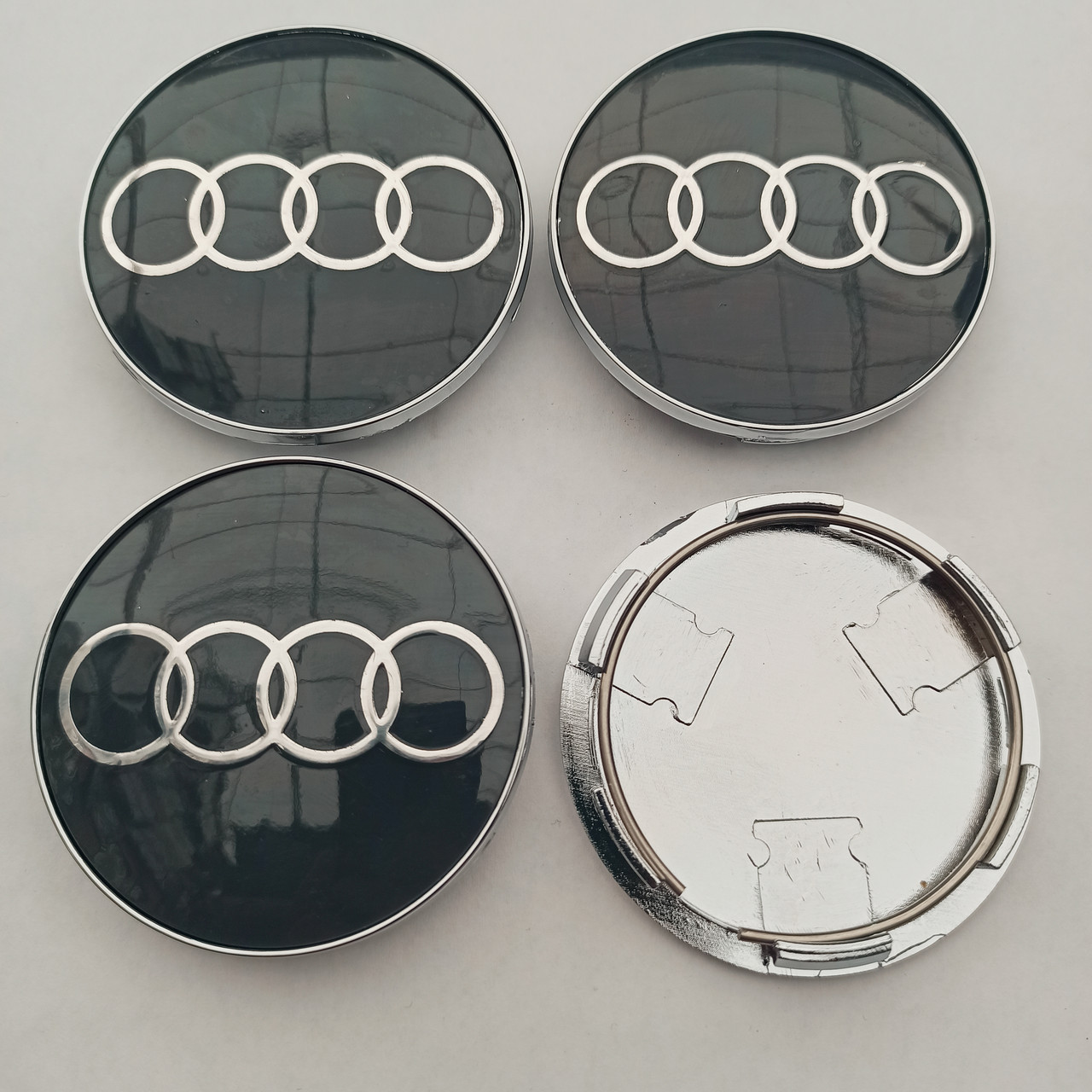 Ковпачки в диски Audi 62-68 мм