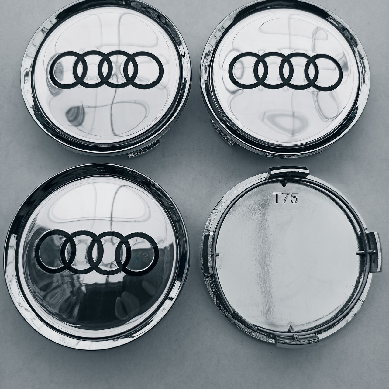 Ковпачки в диски Audi 70*74 мм сірі