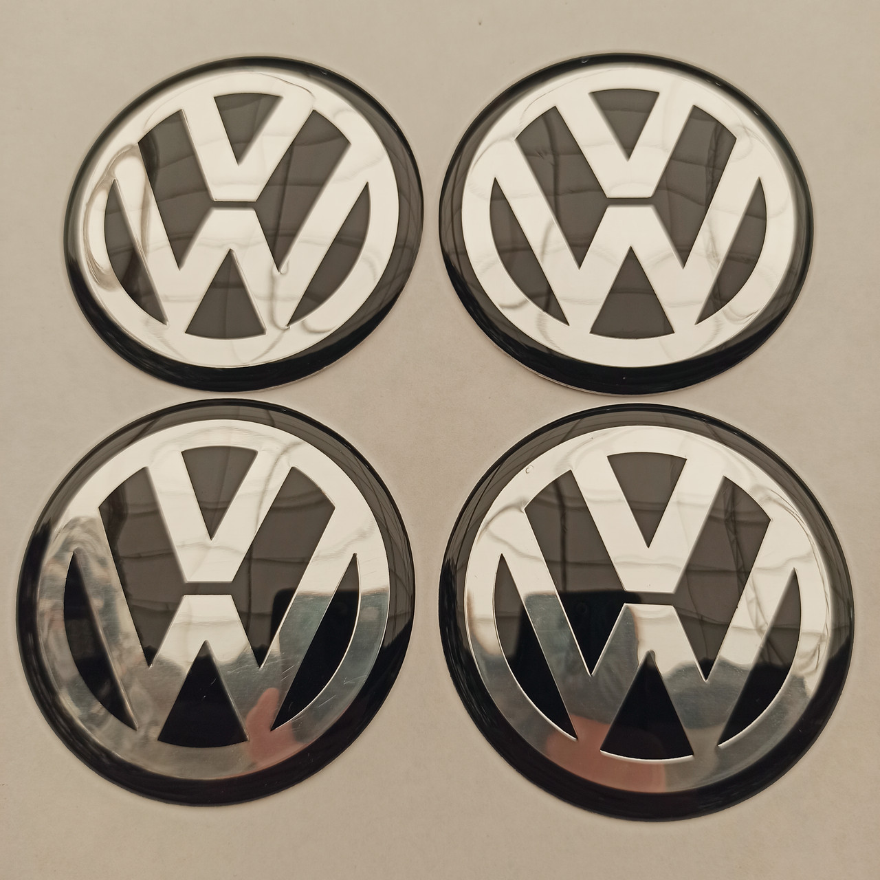 Наклейка опукла на ковпачок диска Volkswagen 65 мм