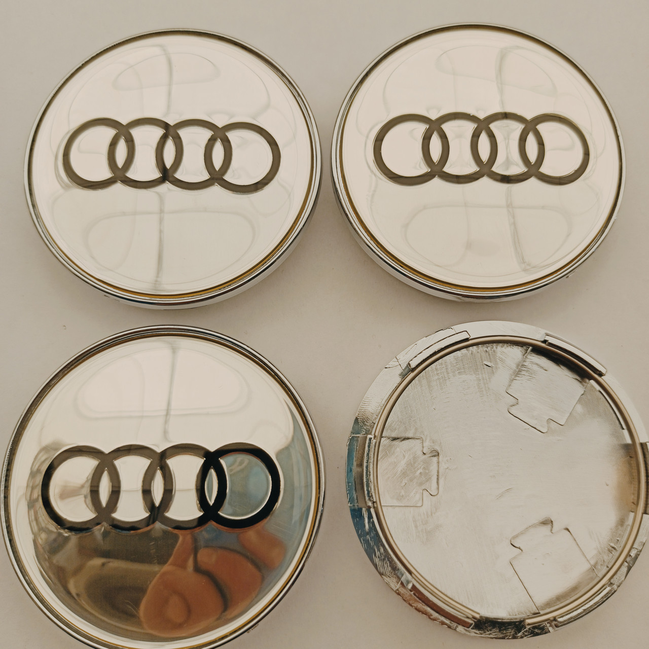 Ковпачки в диски Audi 62-68 мм сірі