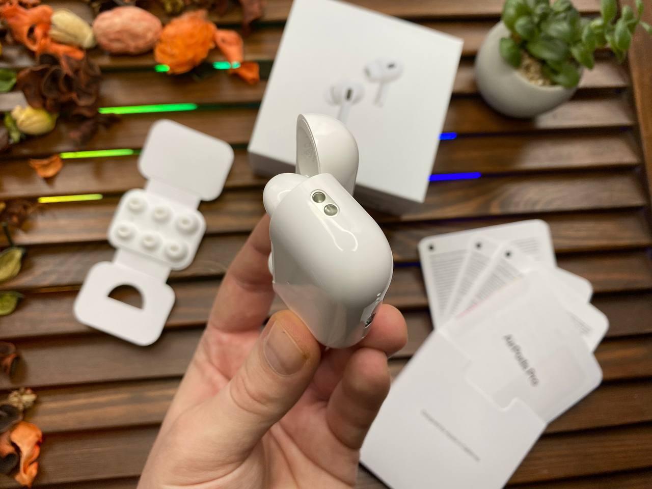 Бездротові навушники Apple AirPods PRO 2 Original series 1:1 з Шумозаглушенням - фото 5 - id-p2079068577