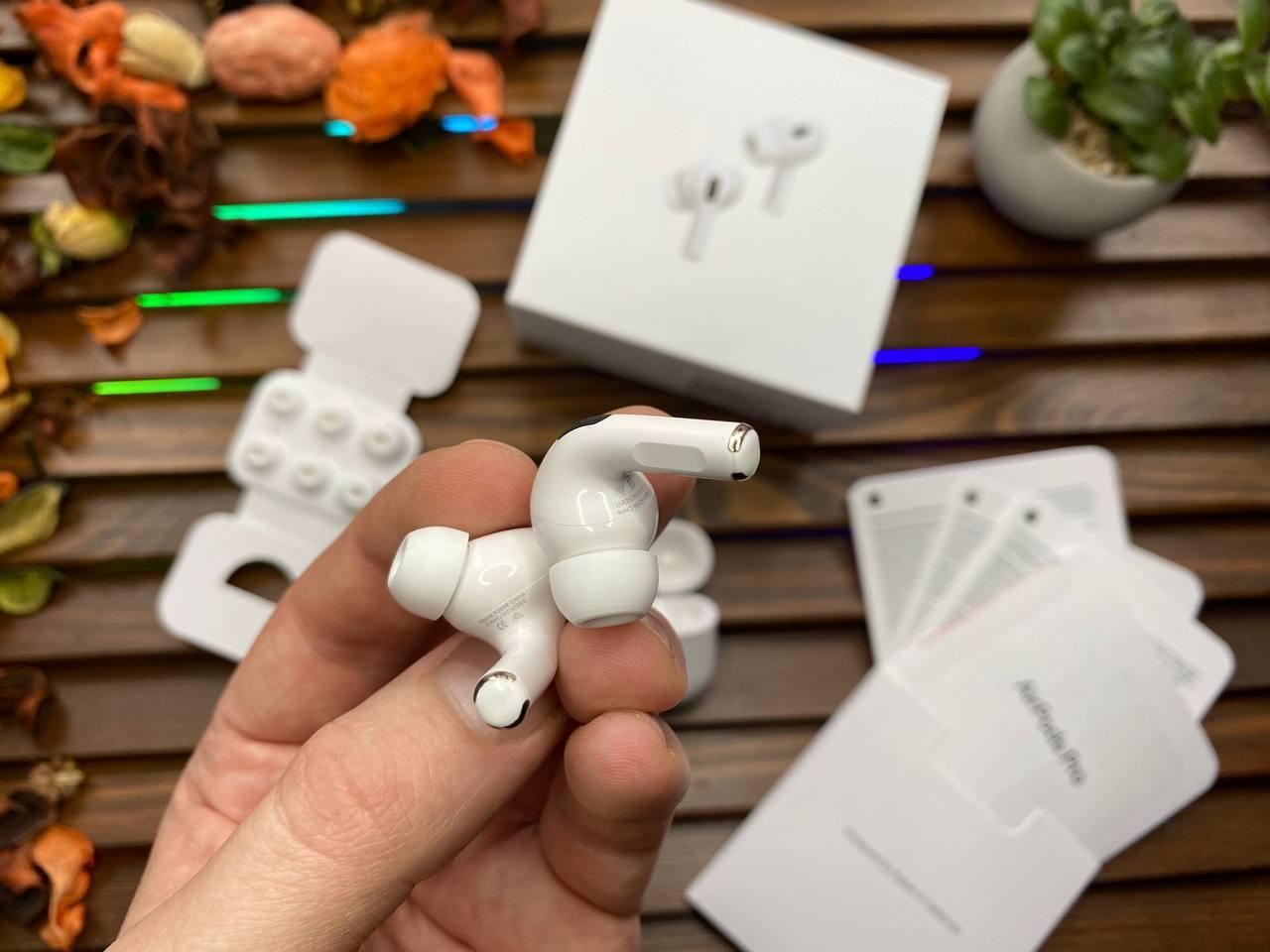 Бездротові навушники Apple AirPods PRO 2 Original series 1:1 з Шумозаглушенням - фото 8 - id-p2079068577