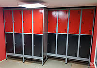 Шкаф металлический красно-черный ШМ-4-8-400х900