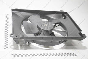 Вентилятор охолодження радіатора Авео Т200, Т250, Т255 (02-) (354х440) (з кожухом) (HAN) (96536522)