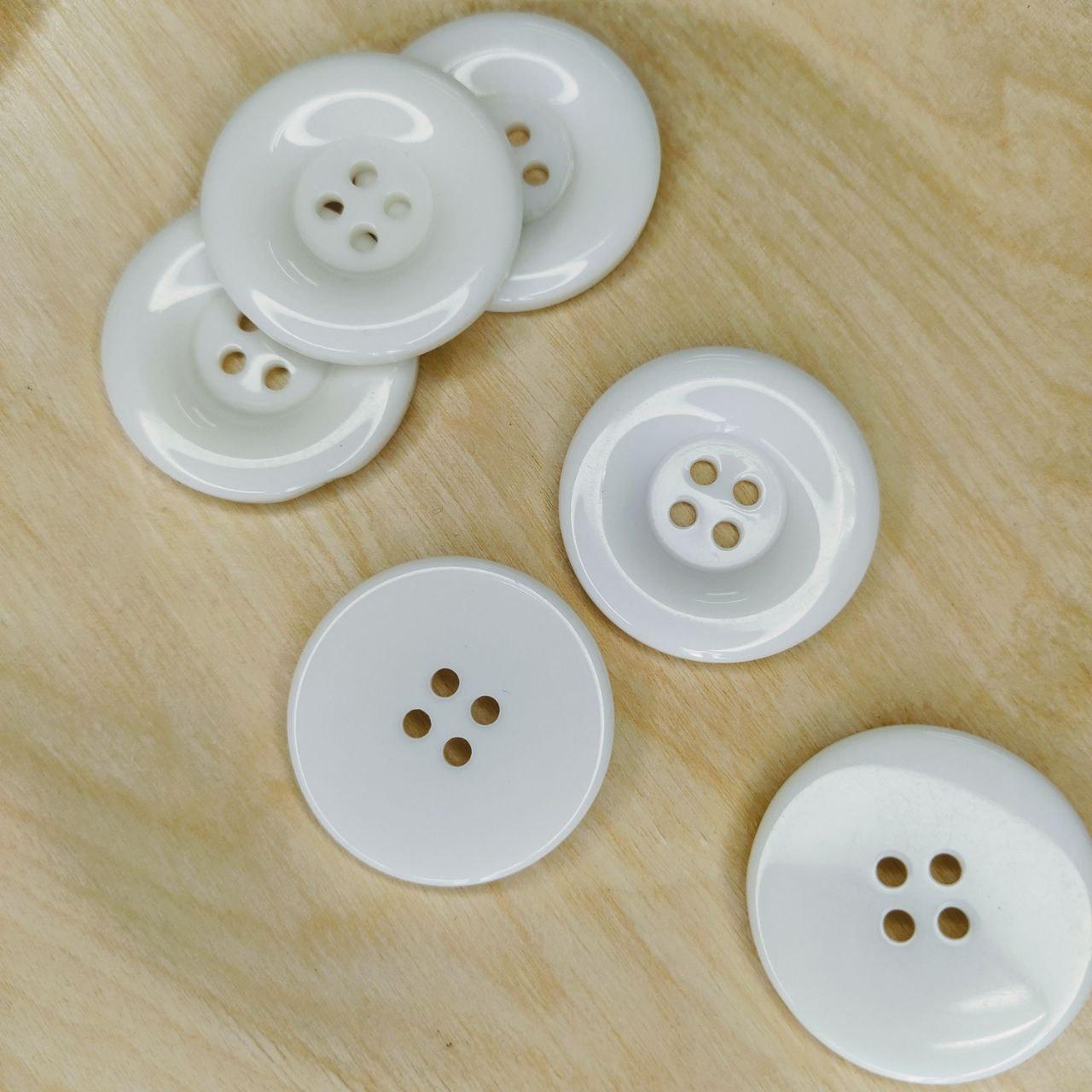 Гудзик круглий природньо-біла 34мм, фото 1