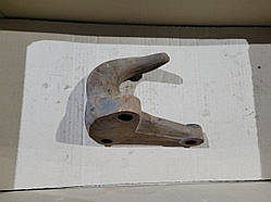 Крюк буксирний передний лівий/ правий 4320-2806017/16