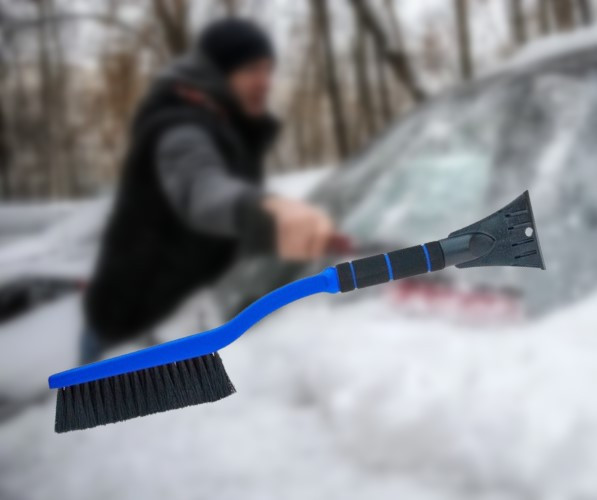Щітка зі шкребком 63 см від снігу, м'яка ручка