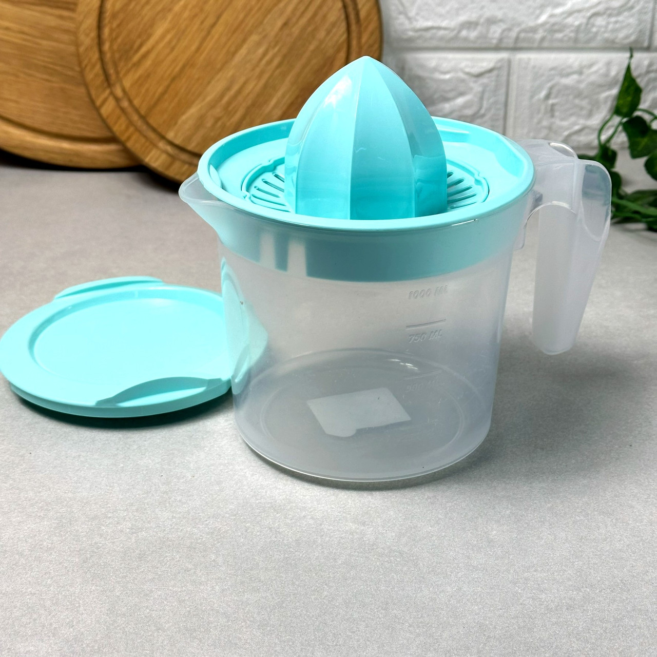 Ручний соковитискач-глечик для цитрусових 1.2л із прозорого пластику, LI 130 PlastArt