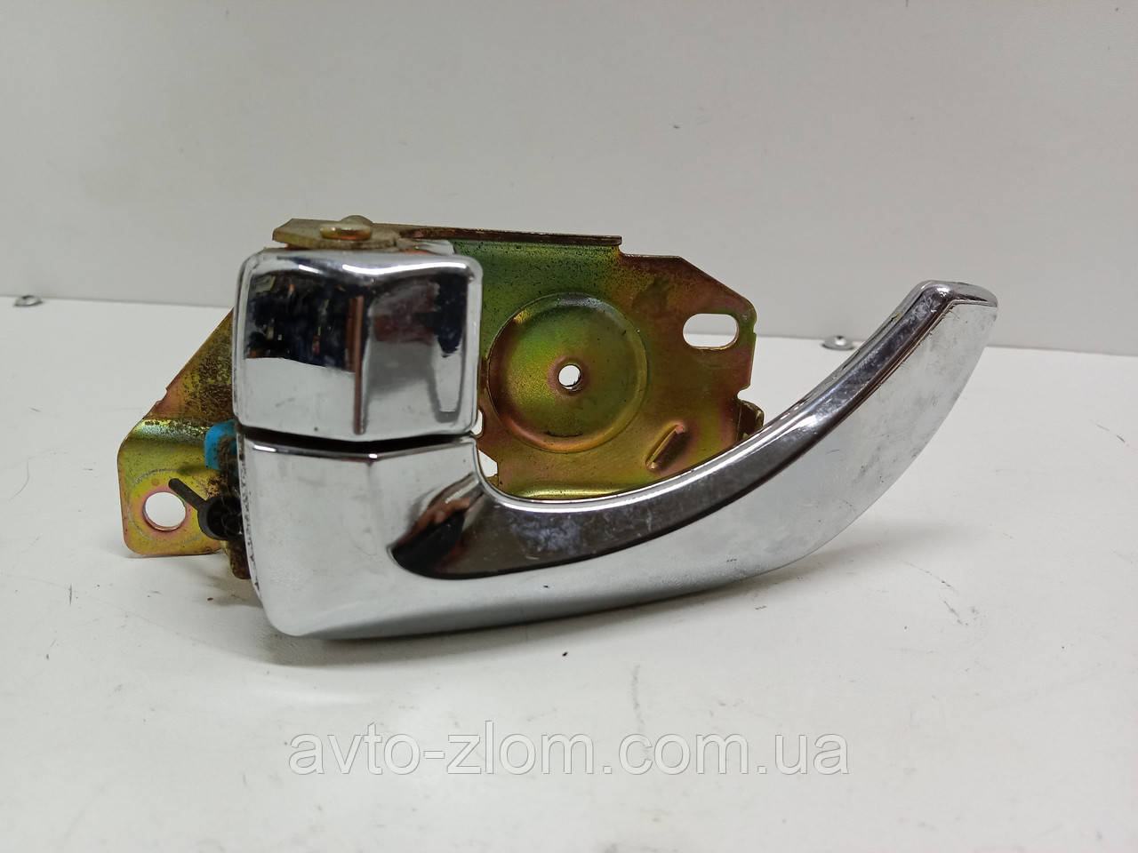 Внутрішня ручка дверей Kia Sorento. Кіа Соренто. 2002–2009. Задня ліва. Хром., фото 1