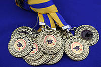 Медали для выпускников школ. Медаль для награждения. Медали металлические на ленте