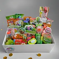 Оригінальний Сюрприз для дівчинки, Солодкий бокс, Коробка з солодощами та іграшками, Смачний подарунок з іграшкою