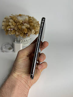 iPhoneX ホワイトシルバー ec44ecc95705f47fe6c2d3a62e5d52