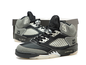 Чоловічі кросівки Nike Air Jordan 5 retro grey Взуття Найк Джордан Ретро сірі чорні замшеві весняні баскетбольні