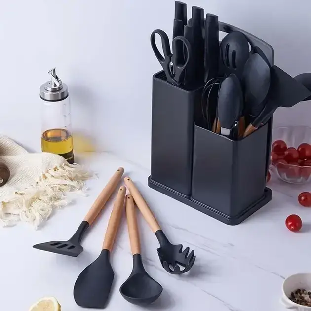 Набір кухонного приладдя та ножів Kitchen кухонні аксесуари із силікону з бамбуковою ручкою чорний
