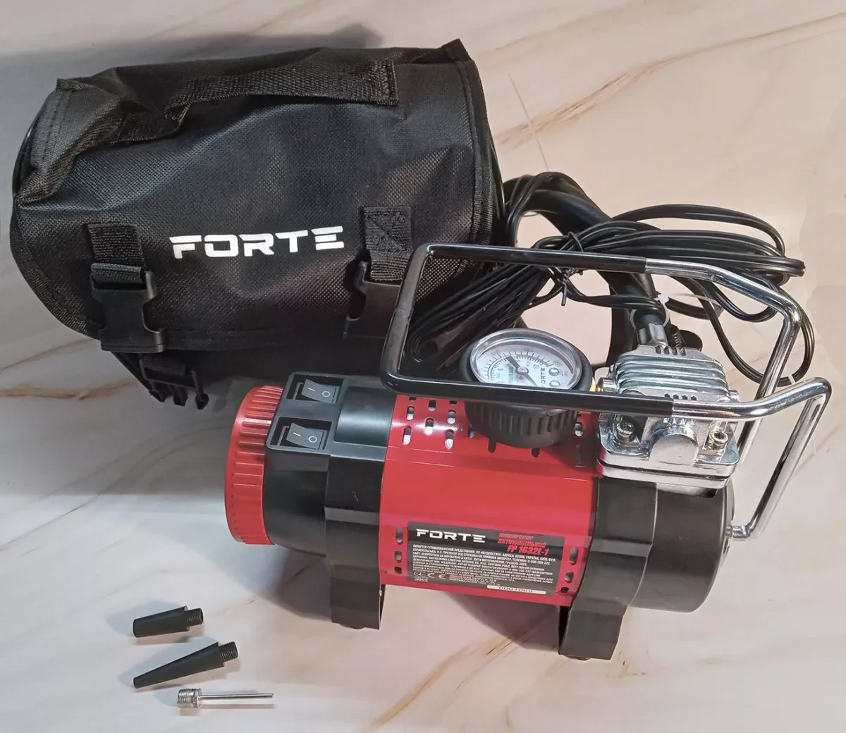 Автомобільний компресор Forte FP 1632L-1