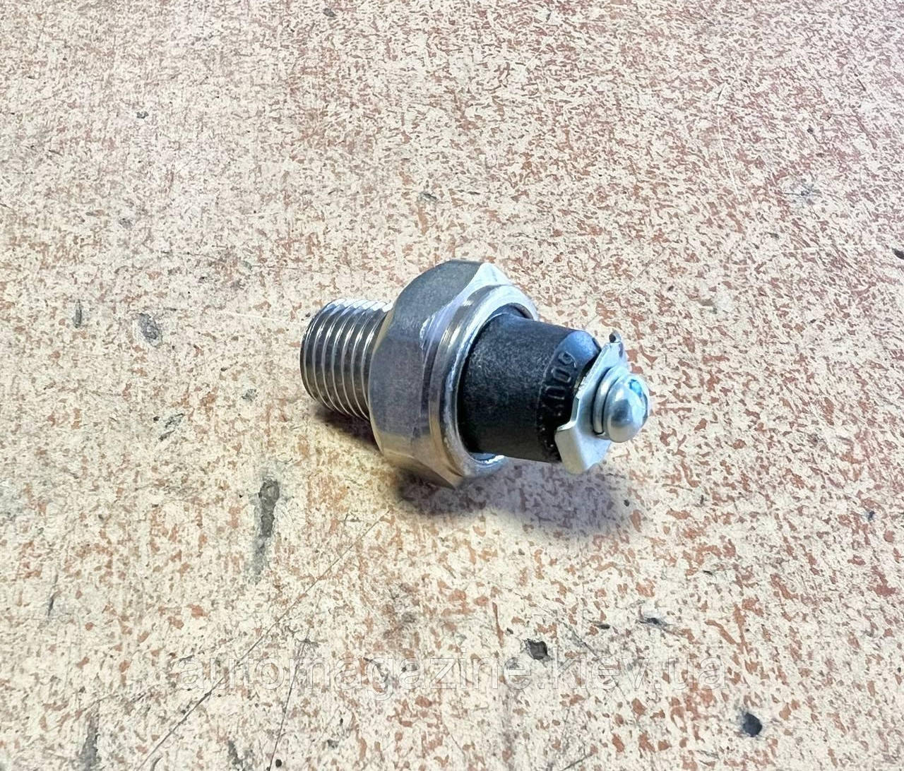 Датчик аварийного давления масла на лампочку Газель, Соболь, Волга, УАЗ ...