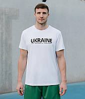 Незвичайний оригінальний подарунок футболка чоловіча з патріотичним принтом "UKRAINE світ належить хоробрим"