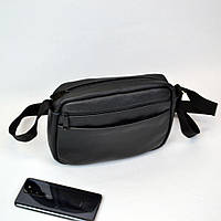 Стильная мужская сумка-мессенджер из натуральной кожи флотар, UM-235 черного цвета.