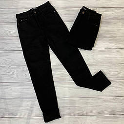 Жіночі джинси американка скіні в чорному кольорі на байці
