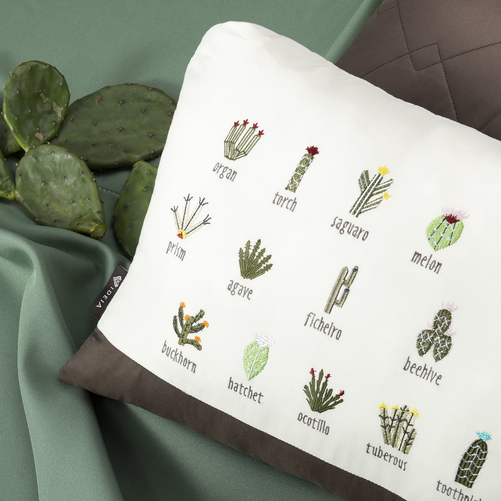 Подушка декоративна з вишивкою Cactuc ТМ IDEIA 35х53 см 8-33312