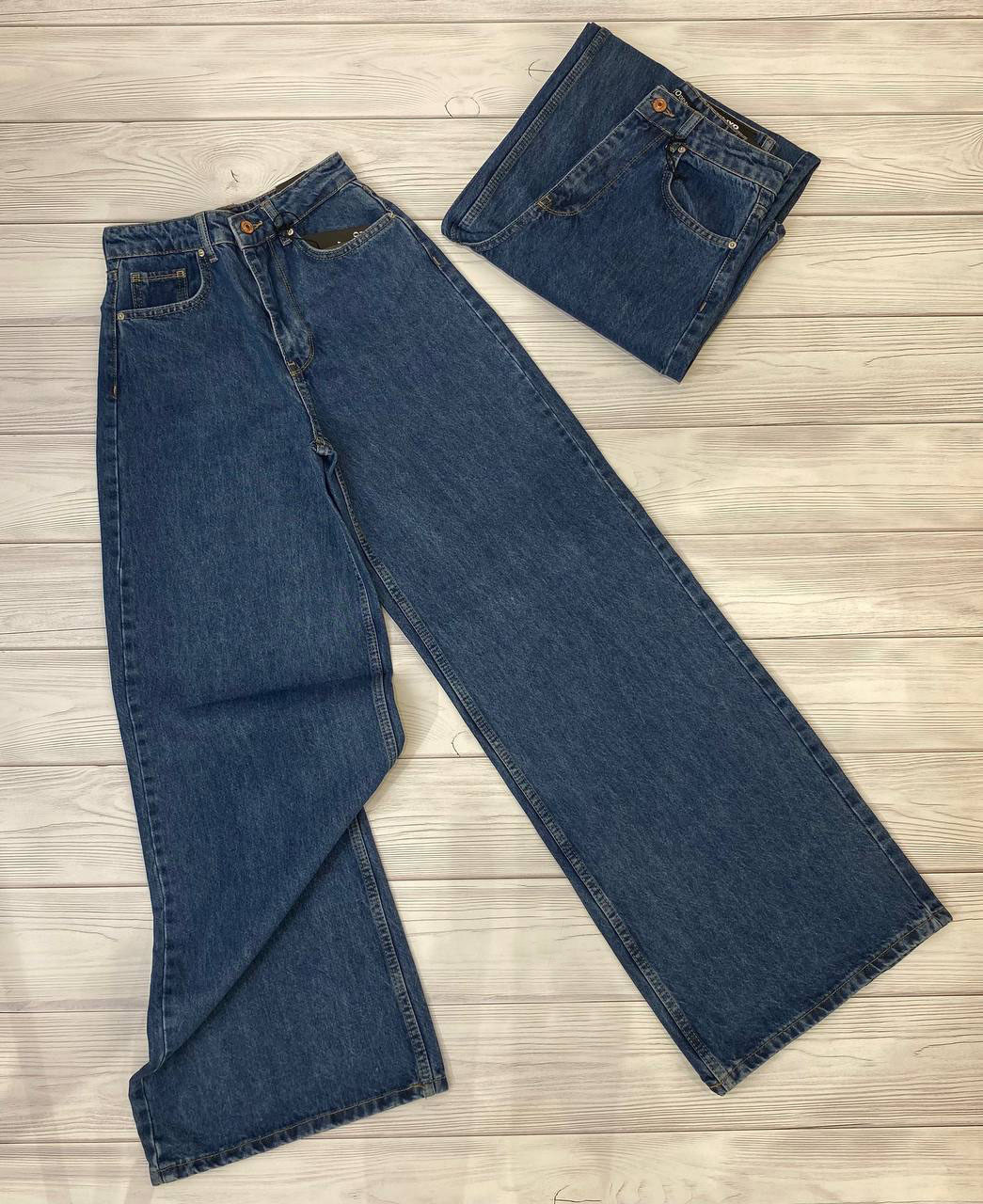 Жіночі широкі джинси з високою посадкою в блакитному кольорі, фото 1