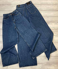 Жіночі широкі джинси з високою посадкою