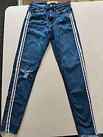 Женские джинсы скинни с потертостями, размер 27
