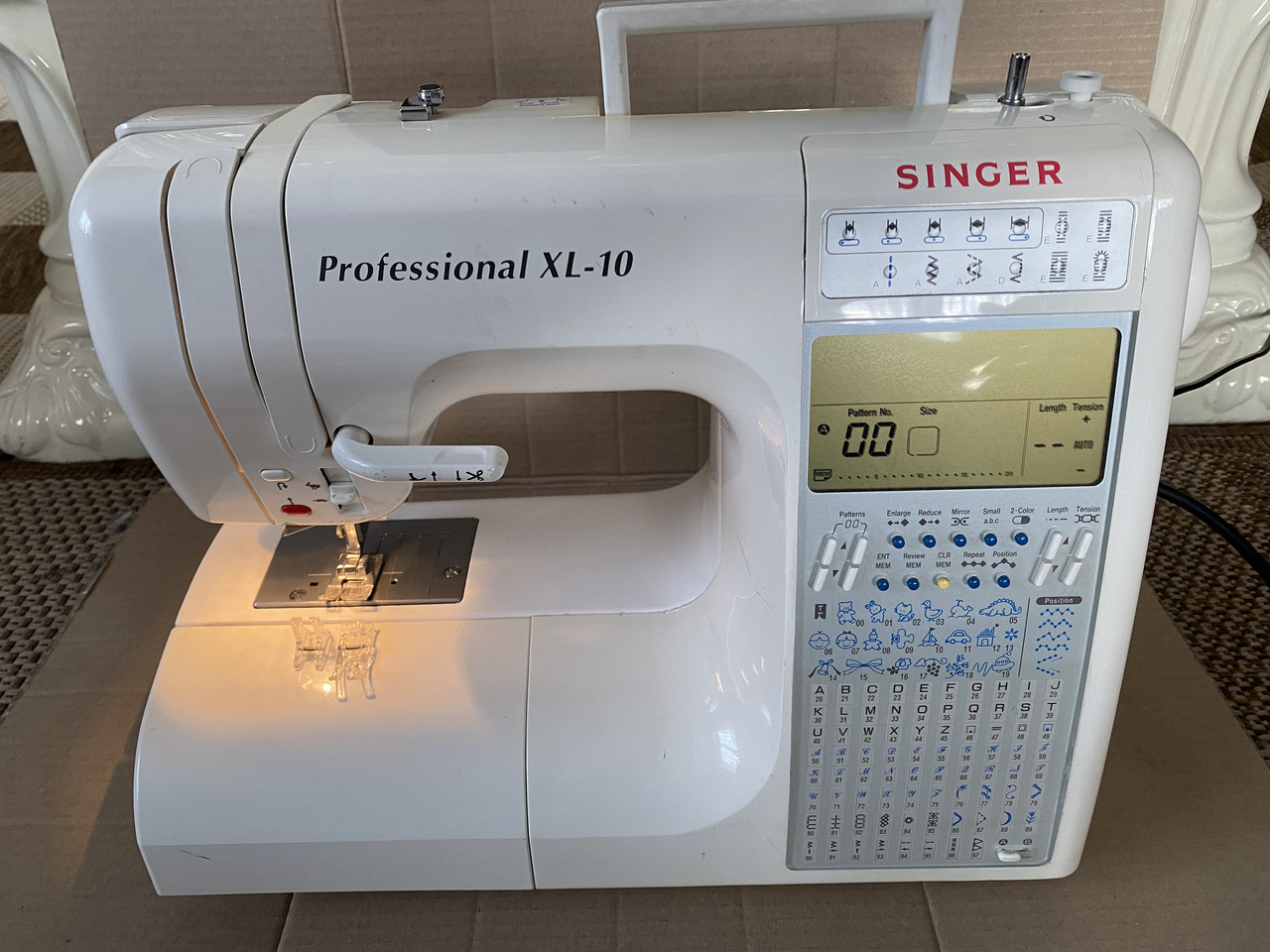 Швейна машина Singer Professional XL - 10 для  ремонту ​​ Японія