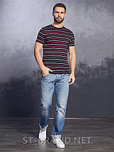 Темно-синя чоловіча футболка з м'якого та приємного бавовняного матеріалу, фото 2