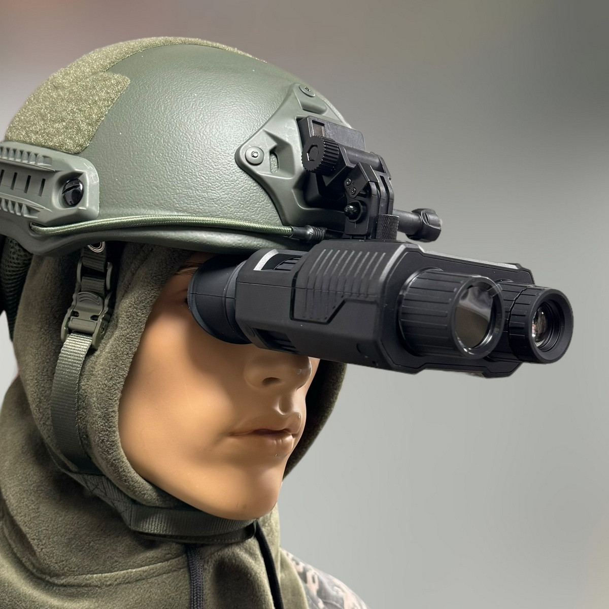 Прилад нічного бачення Spina optics NV8000 з кріпленням на шолом, цифровий