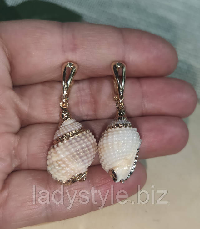Красивые серьги с натуральными раковинами от студии LadyStyle.Biz украшения с натуральнным голубым агатом купить адуляр кольцо серебро