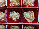 Набір шоколадних цукерок із бельгійського шоколаду "Троянда біла" 16 шт./ коробка, фото 2