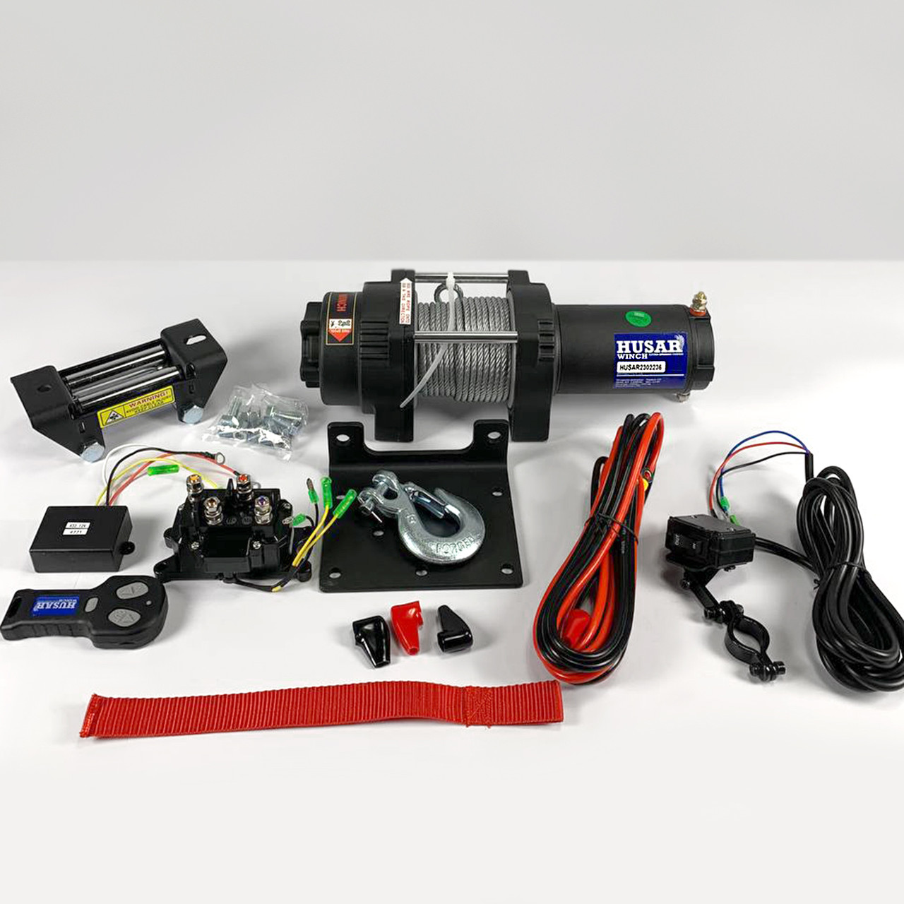 Лебідка електрична 1,4 т 12V BST S 3000 LBS Husar Winch, фото 1