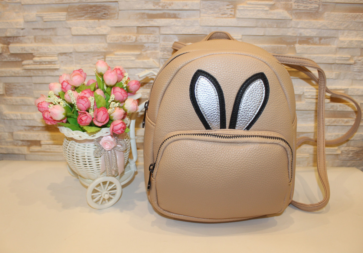 Невеликий жіночий рюкзак бежевий код 7-70 4559106