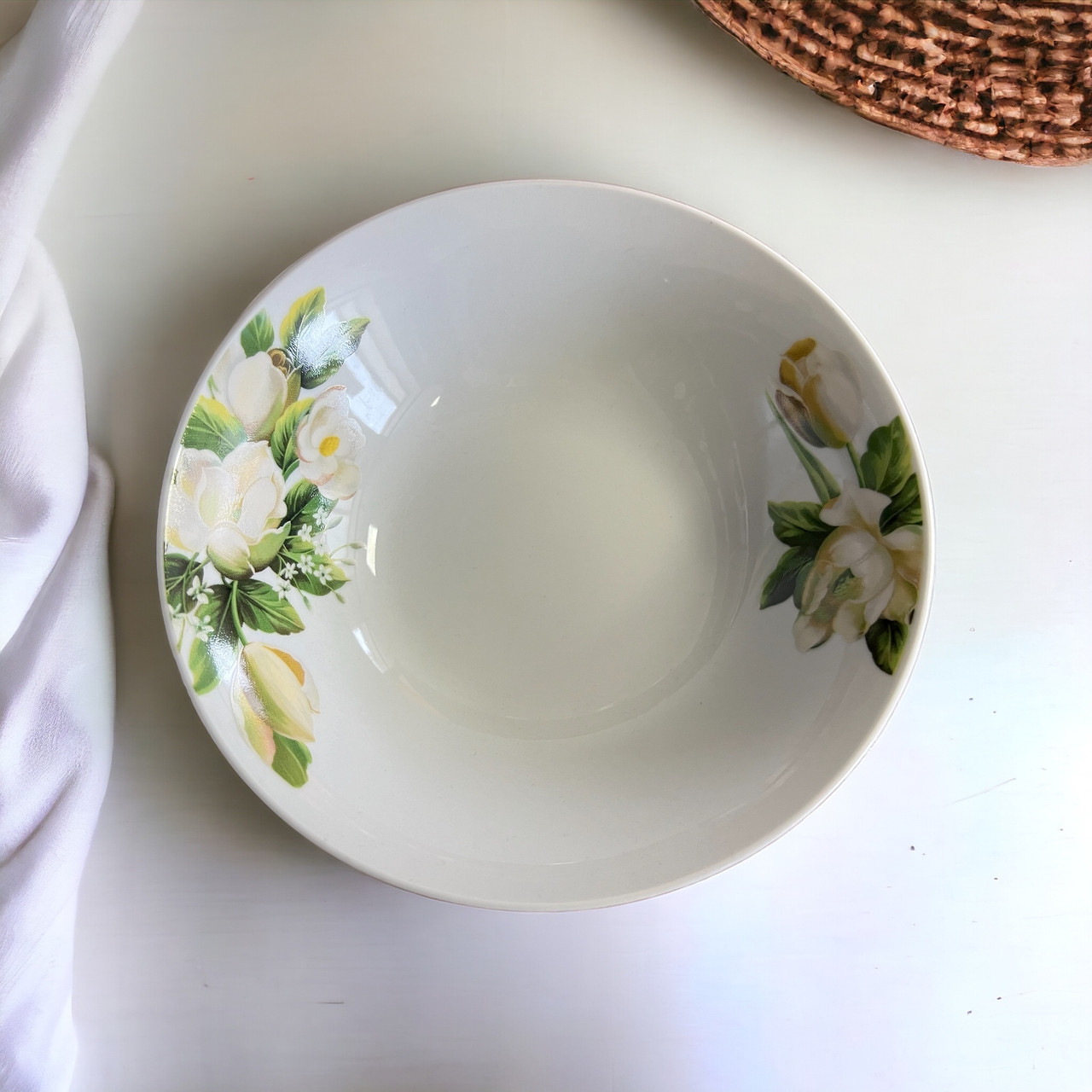 Салатник круглий 300мл Магнолія Vinnarc