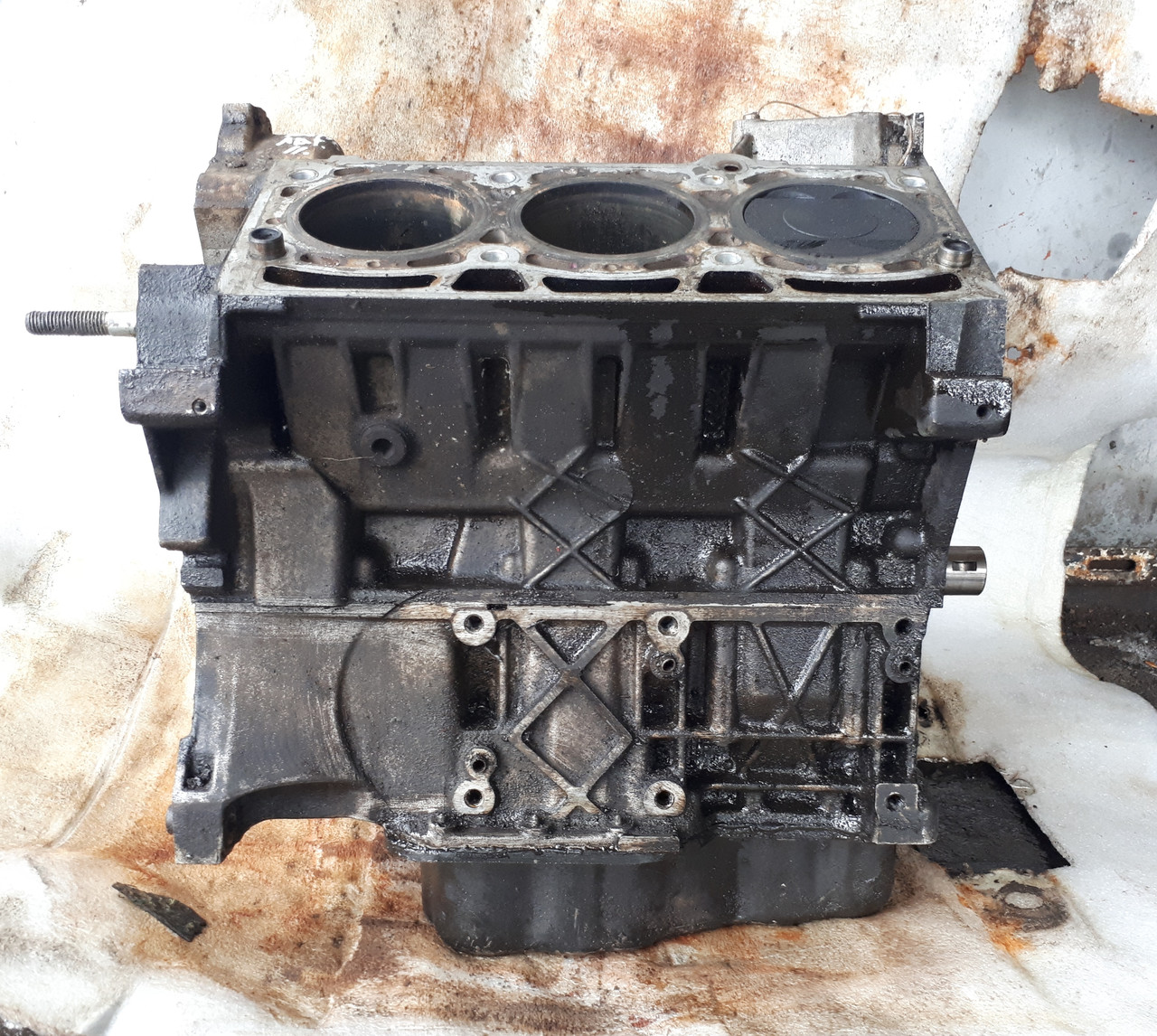 Блок низ двигуна у зборі 3.0 V6 Рено Лагуна 2 Renault Laguna II