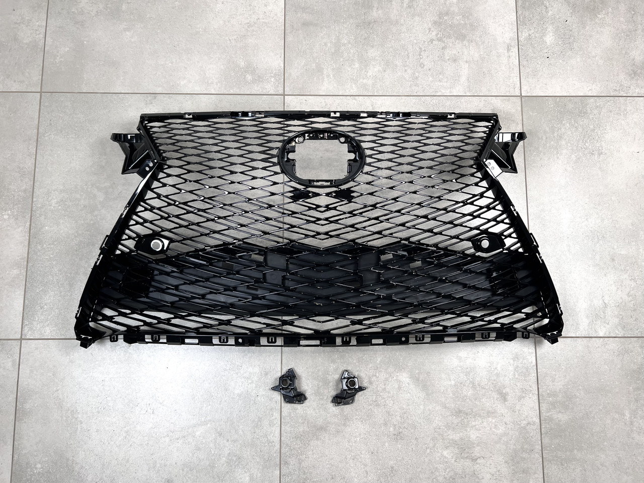 Решітка бампера F-Sport Lexus RX 2015-2019 верх - 5311148340 / низ 5315548060